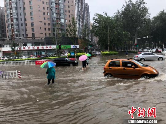 臺(tái)風(fēng)“安比”過(guò)境河北滄州、廊坊暴雨致部分區(qū)域積水嚴(yán)重