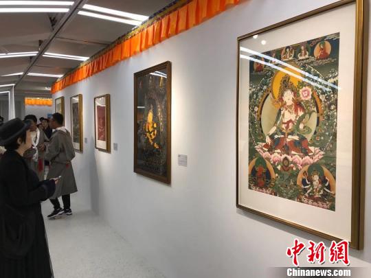 希望通過(guò)展覽助力薩迦文旅融合和產(chǎn)業(yè)發(fā)展?！⊥踝訚?攝