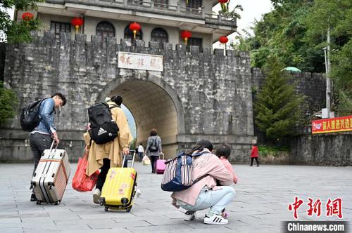 探訪中越邊境：“千年雄關(guān)”友誼關(guān)里的“中國年”